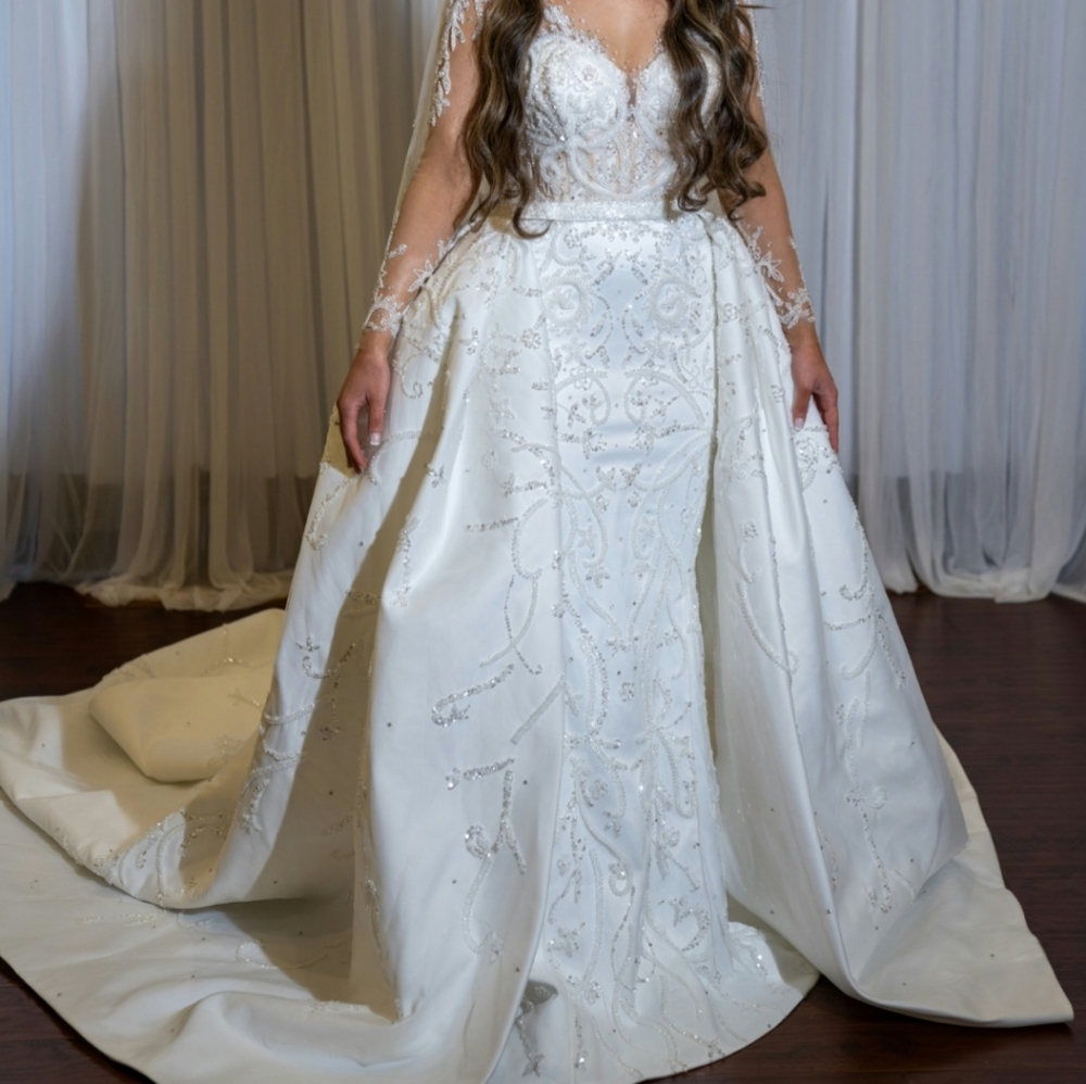 Wedding dress